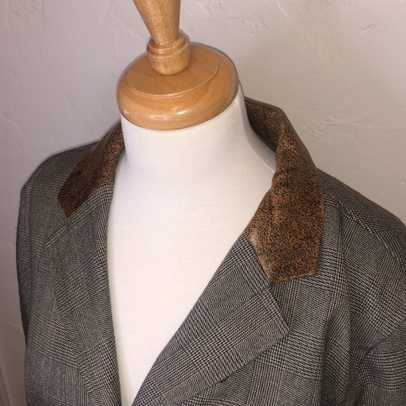 NWT Harvé Bernard Sport Tweed Blazer Leather Trim - Picture 3 of 10